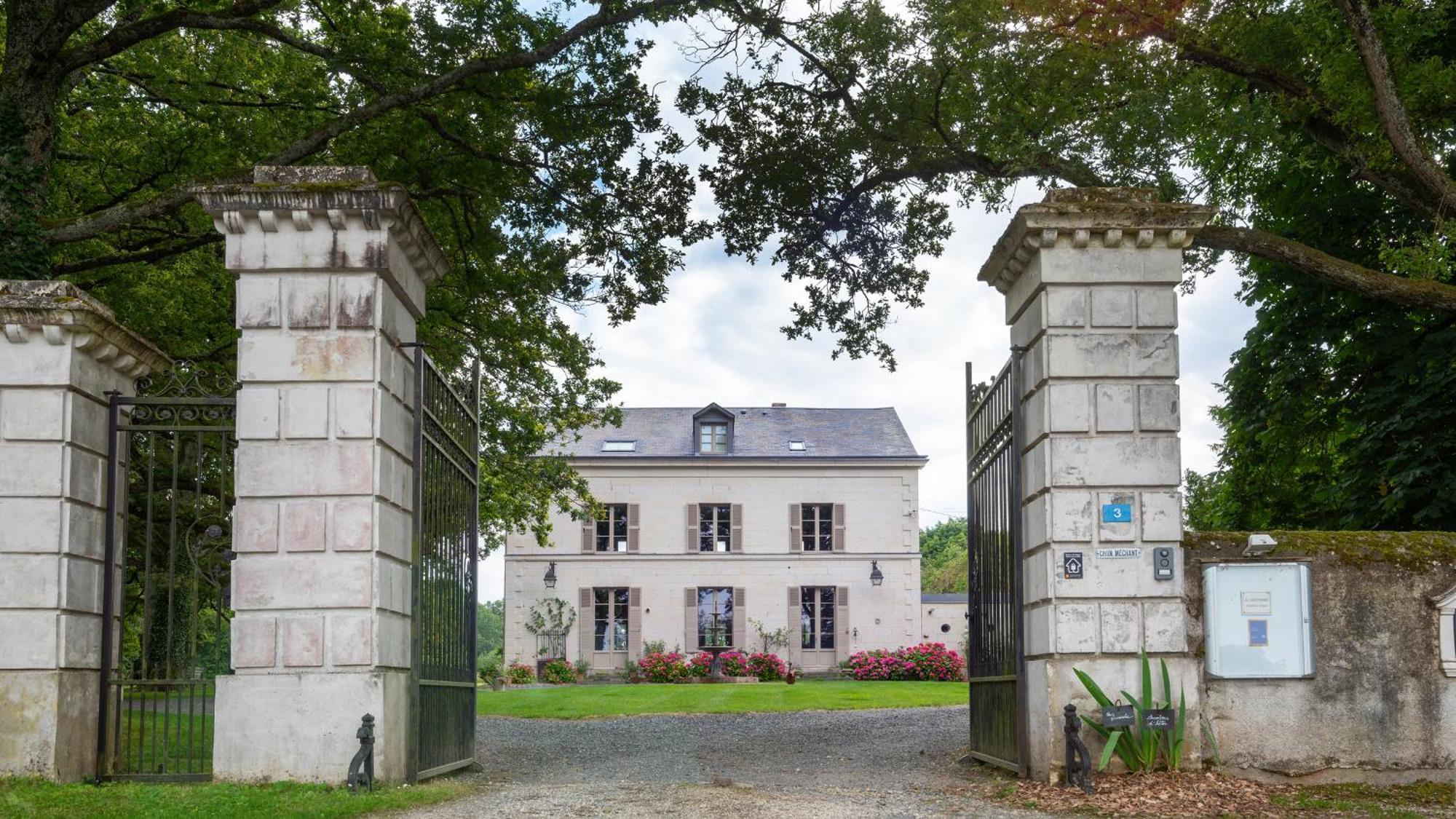 La Gironnerie Bed & Breakfast Loche-sur-Indrois Dış mekan fotoğraf